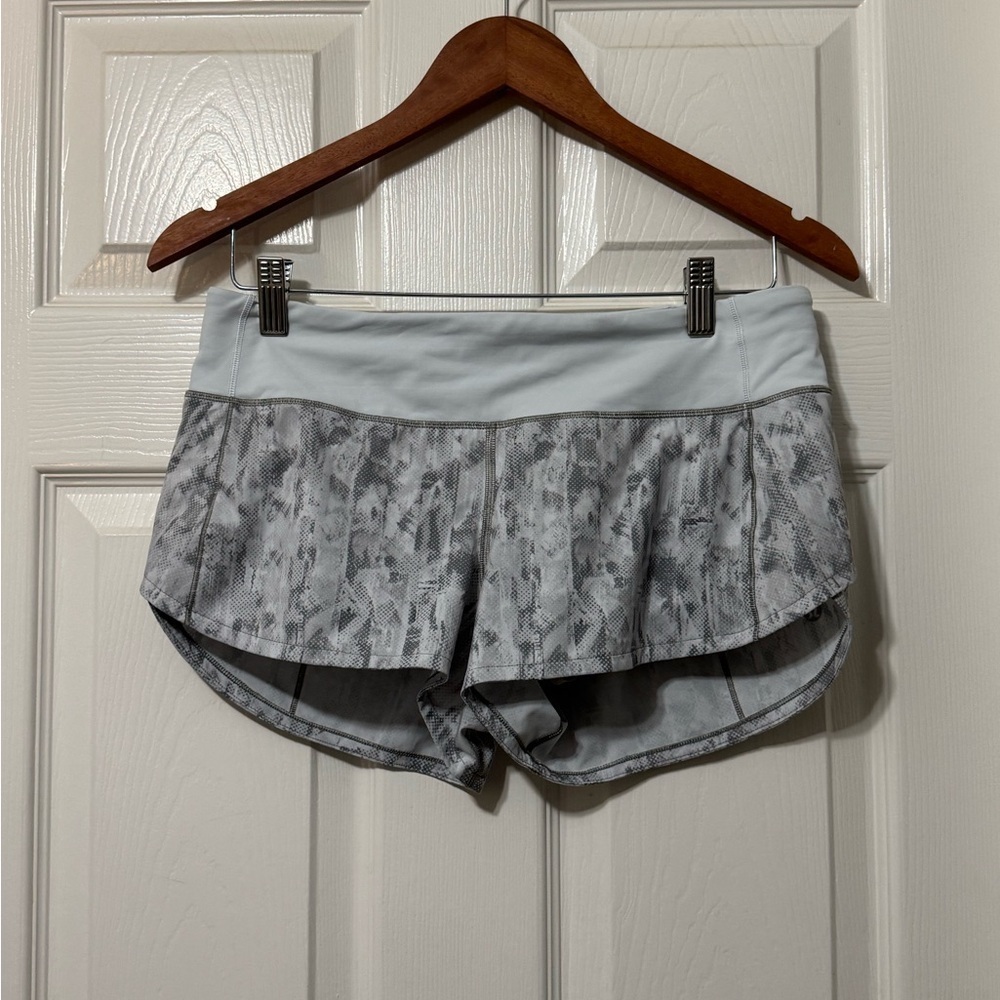 Lululemon speed up shorts size 6 euc